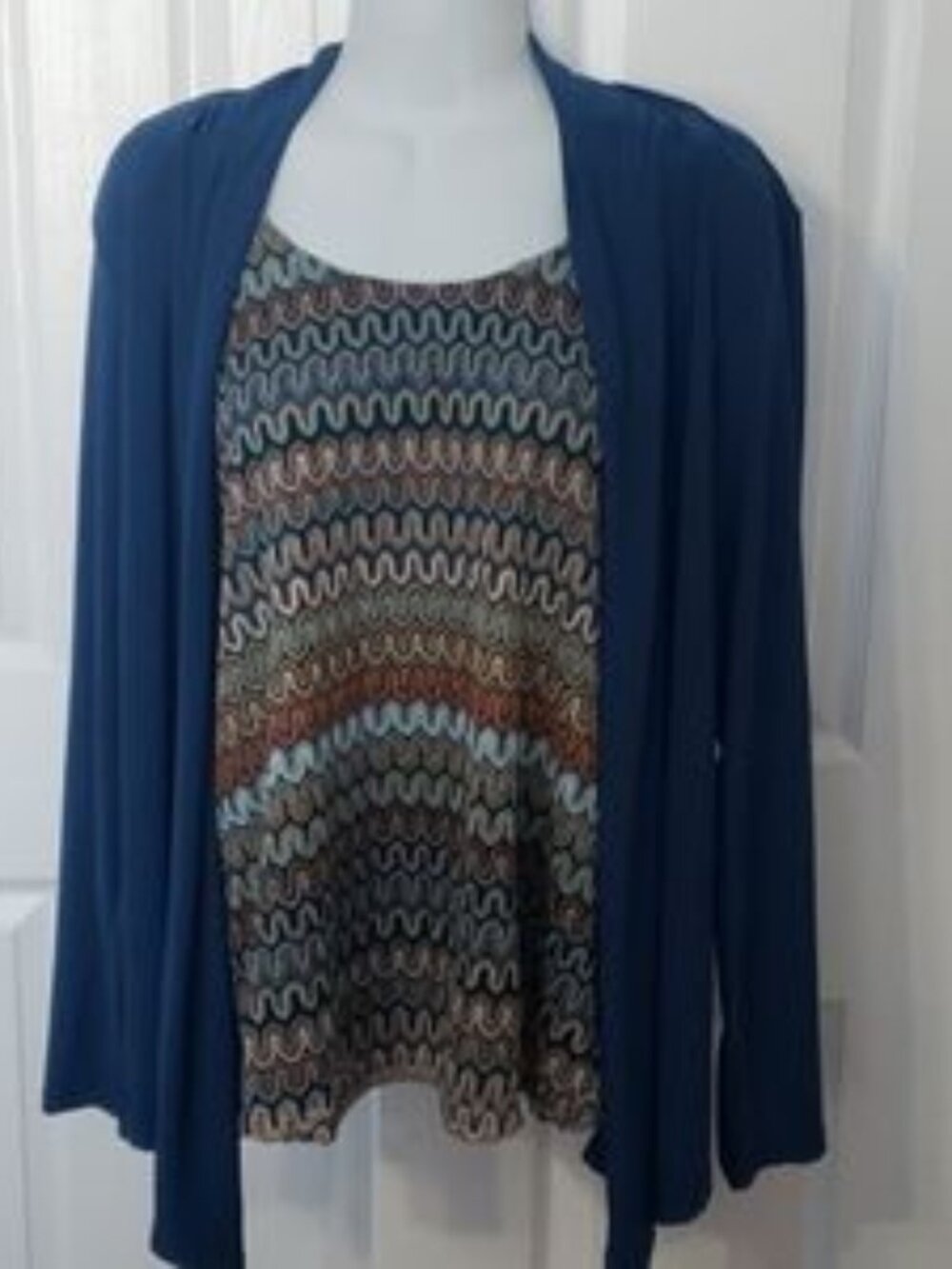 Front of closet womens top size XS,New w/o tags